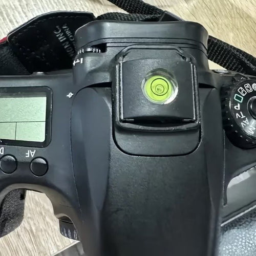 Camera Hot Shoe Spirit Level – Bubble Level for Straight Photos
